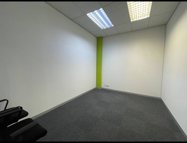 304M² OFFICE TO LET IN RIVONIA